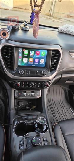 GMC Acadia